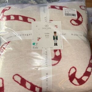 Made in Portugal Christmas candy cane 20 x 22 pack pillows